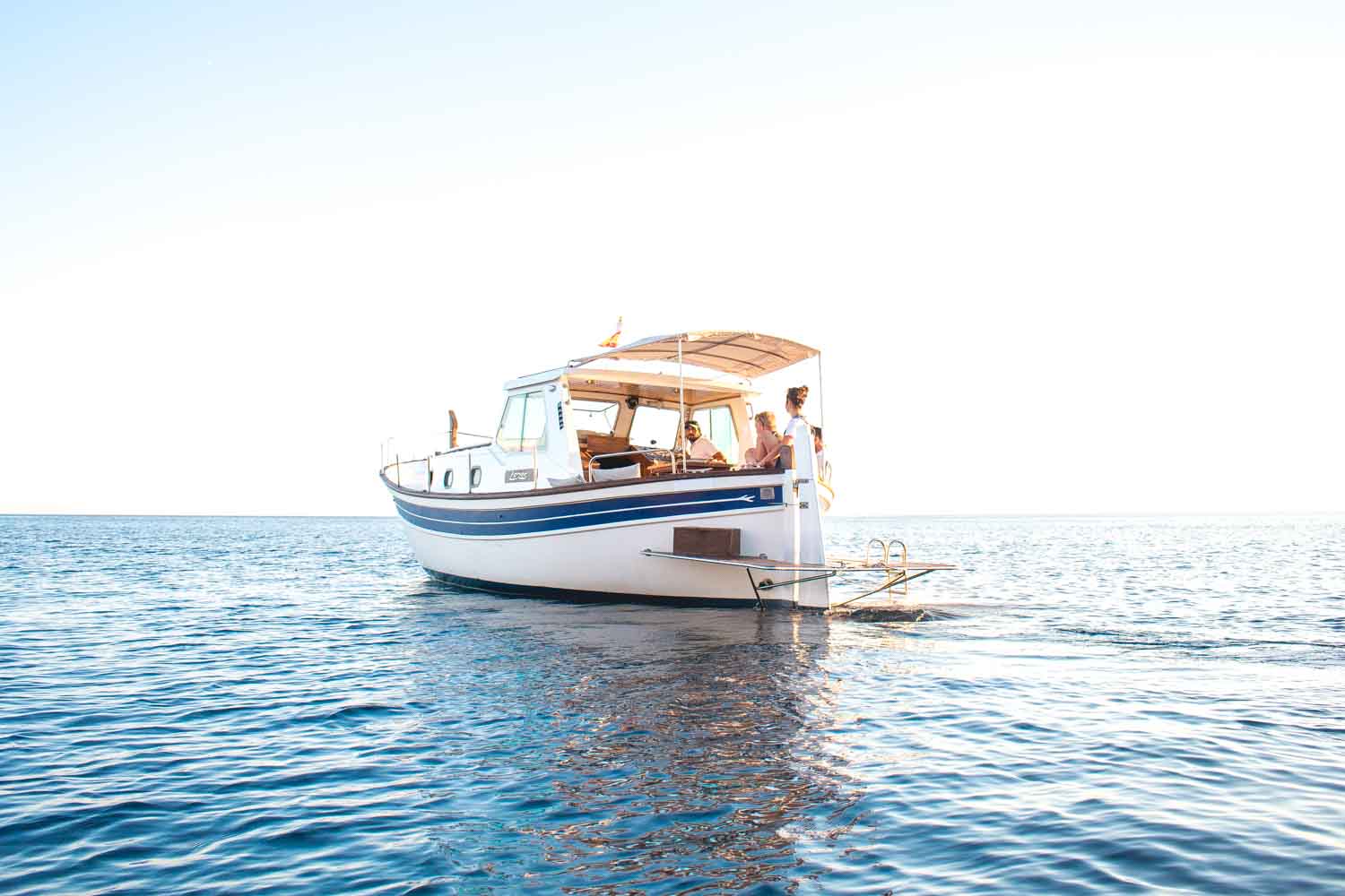 private boat tour menorca